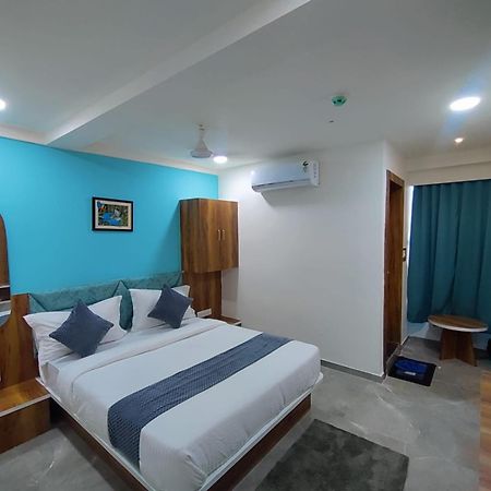Hotel Lee Park Ахмедабад Экстерьер фото