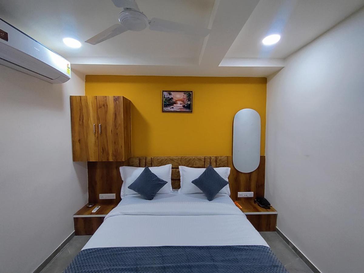 Hotel Lee Park Ахмедабад Экстерьер фото